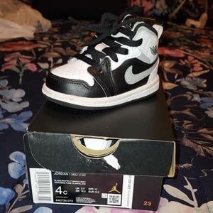 Nike Air Jordan 1 Mid GS White Shadow Smoke Grey